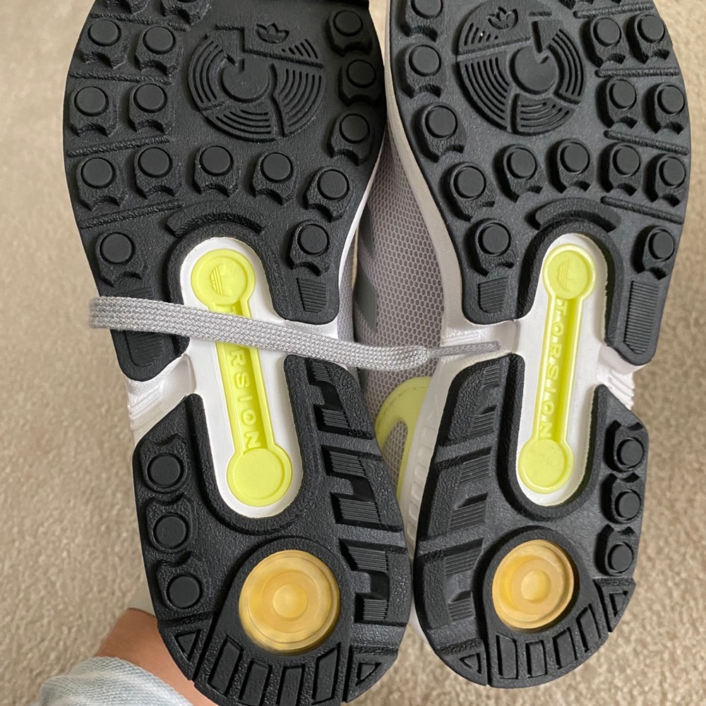 Adidas - Picture 2 of 3